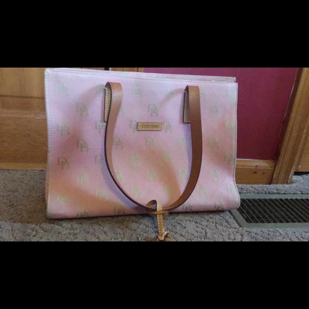 Dooney and Bourke purse